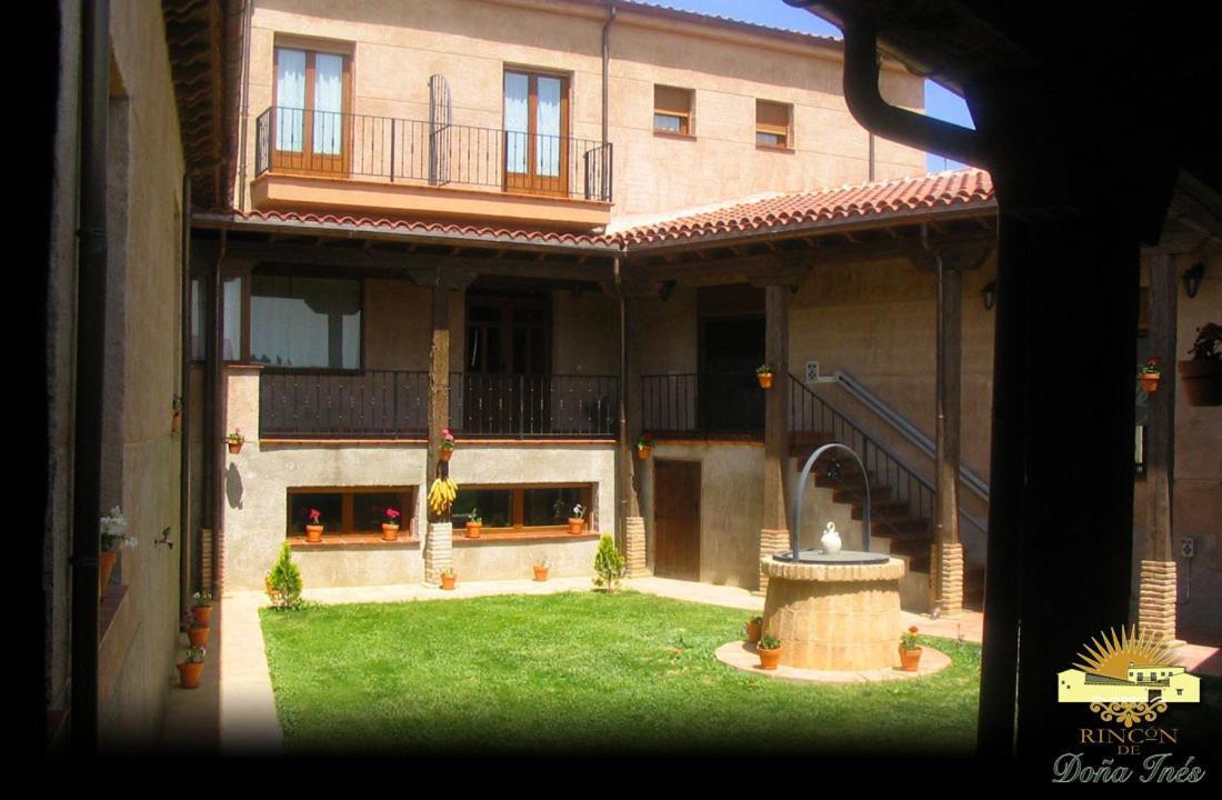 מלון Villanueva de la Condesa Rincon De Dona Ines מראה חיצוני תמונה